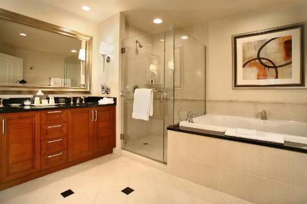 Luxury Suites International at The Signature image 10