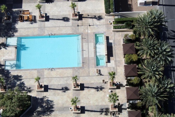 Luxury Suites International at The Signature image 17