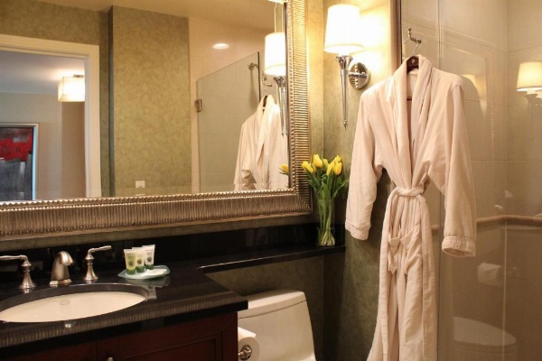 Luxury Suites International at The Signature image 22